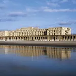 Relax In A Cosy With A Seaview